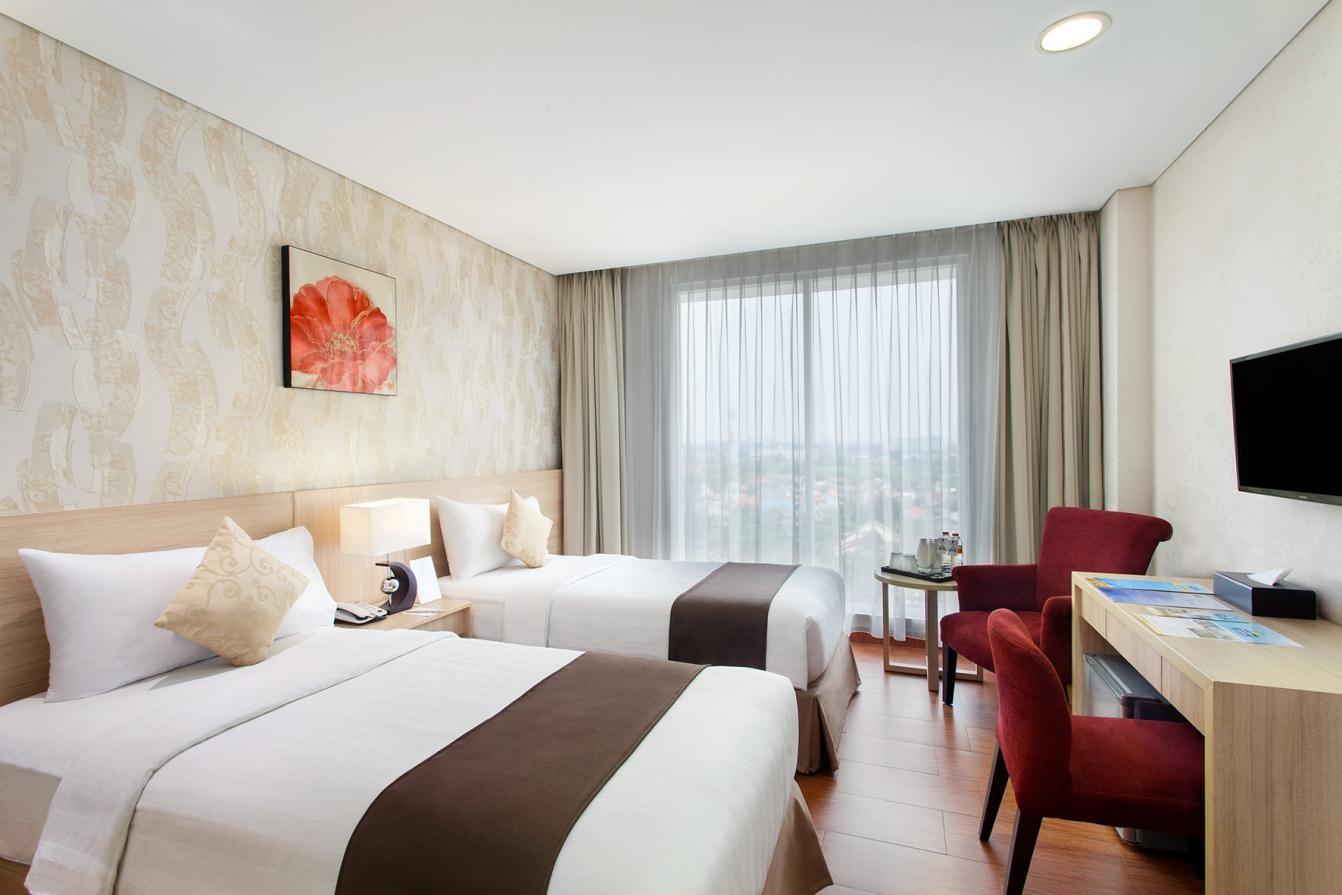 Days Hotel & Suites By Wyndham Jakarta Airport Tangerang Exterior photo