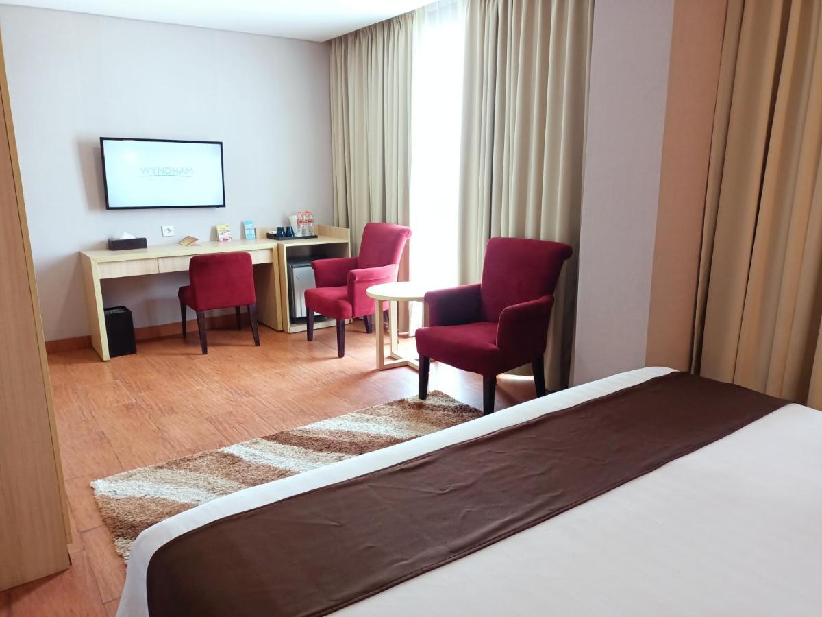 Days Hotel & Suites By Wyndham Jakarta Airport Tangerang Exterior photo