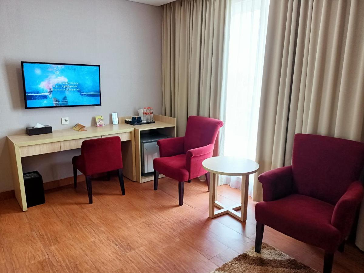 Days Hotel & Suites By Wyndham Jakarta Airport Tangerang Exterior photo