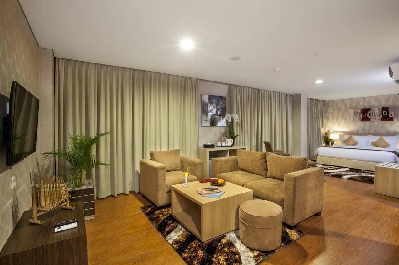 Days Hotel & Suites By Wyndham Jakarta Airport Tangerang Exterior photo